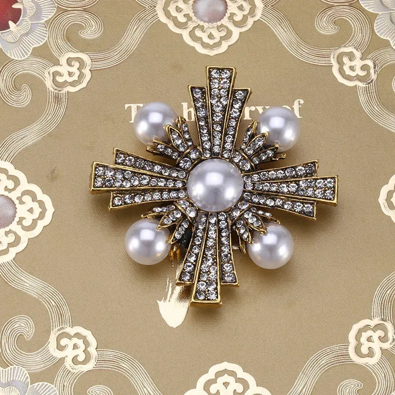Altin Novelty Brooch Pin