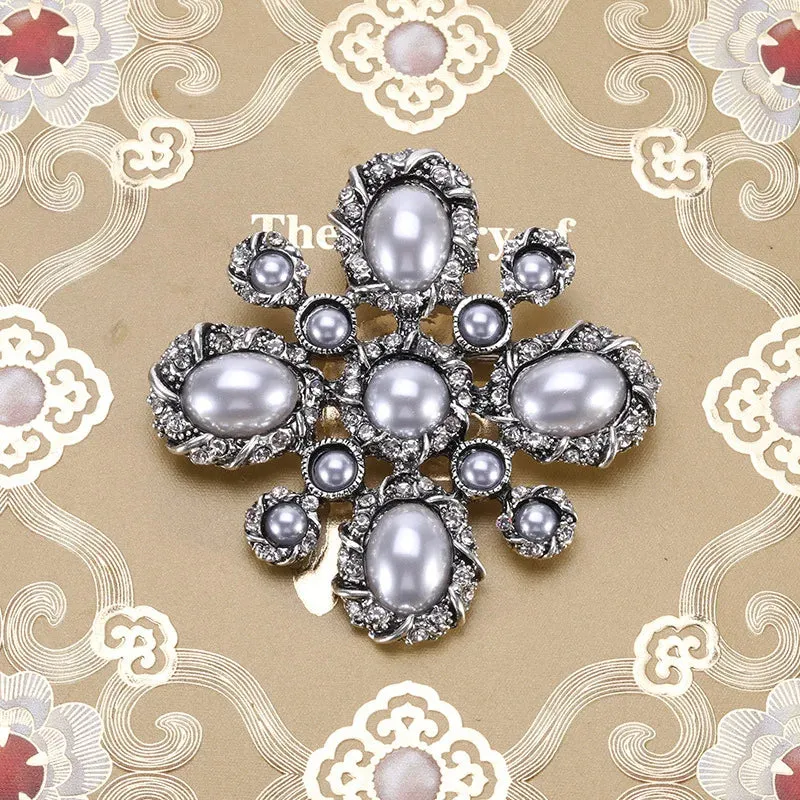 Altin Novelty Brooch Pin