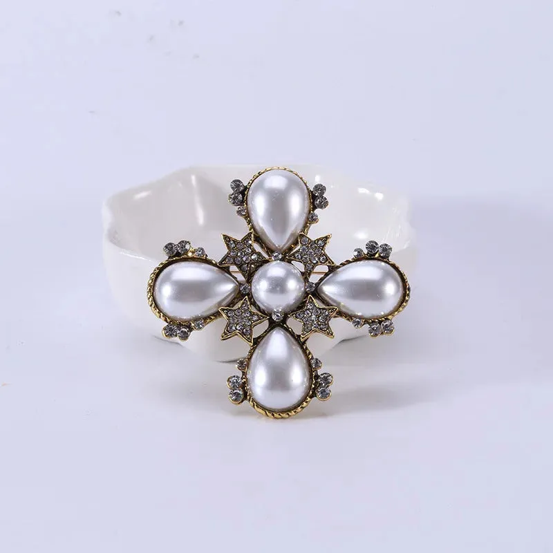 Altin Novelty Brooch Pin