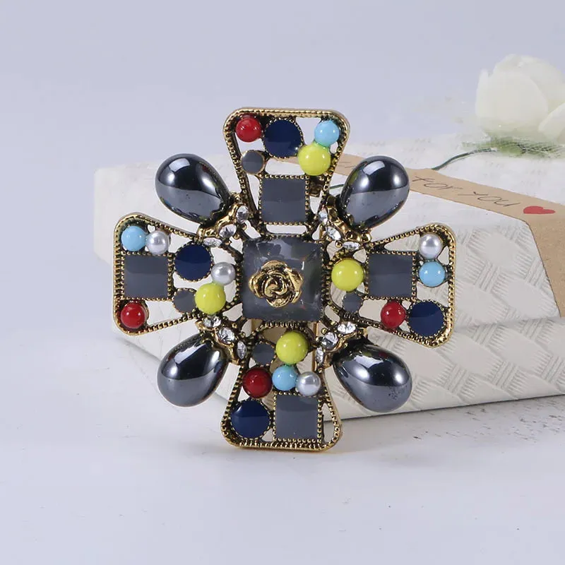 Altin Novelty Brooch Pin