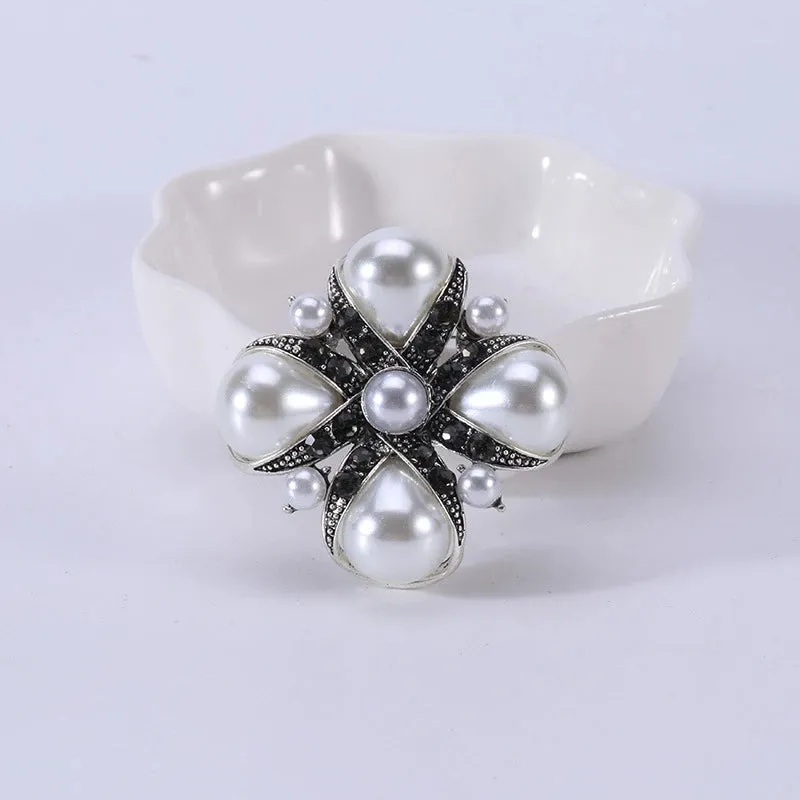 Altin Novelty Brooch Pin