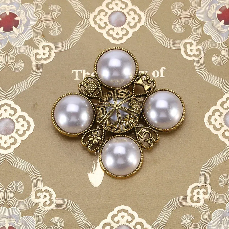 Altin Novelty Brooch Pin