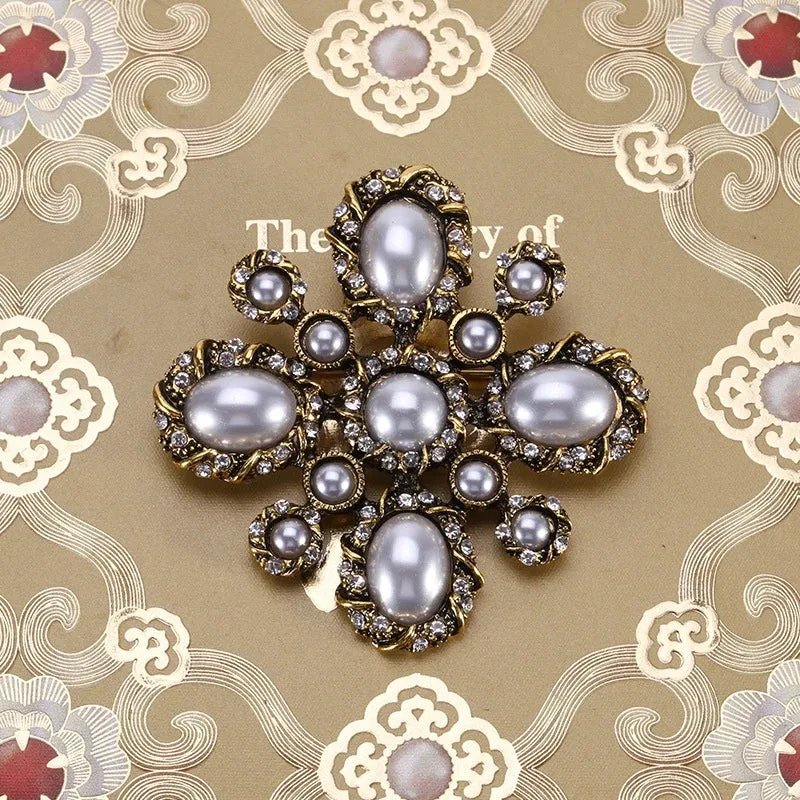 Altin Novelty Brooch Pin