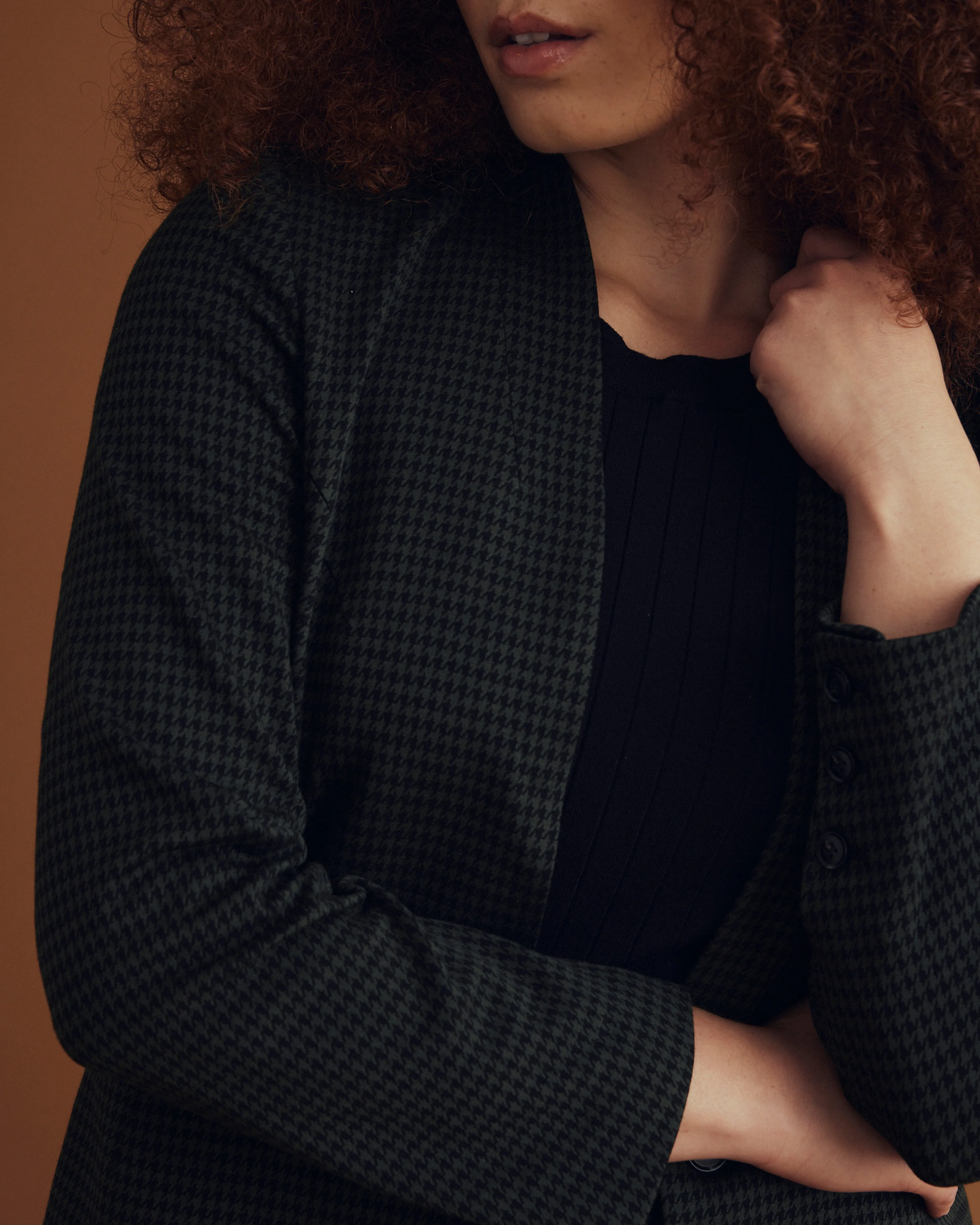 Lennox Collarless Ponte Blazer - Forest Houndstooth