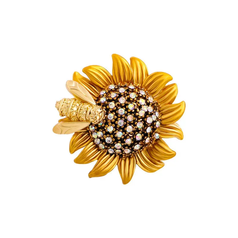 Mali Novelty Brooch Pin