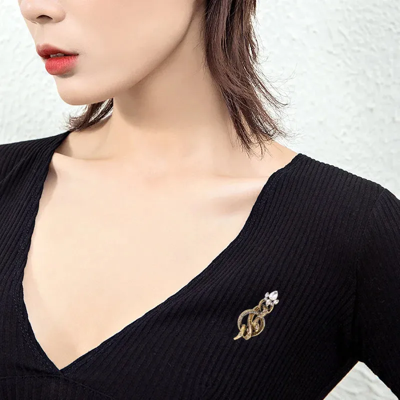 Nuru Novelty Brooch Pin