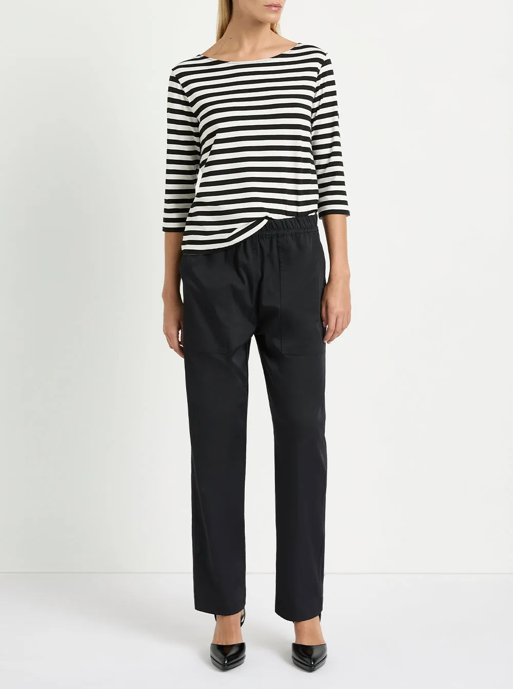 Relaxed Boat Neck - Milk/Black Bevel Stripe
