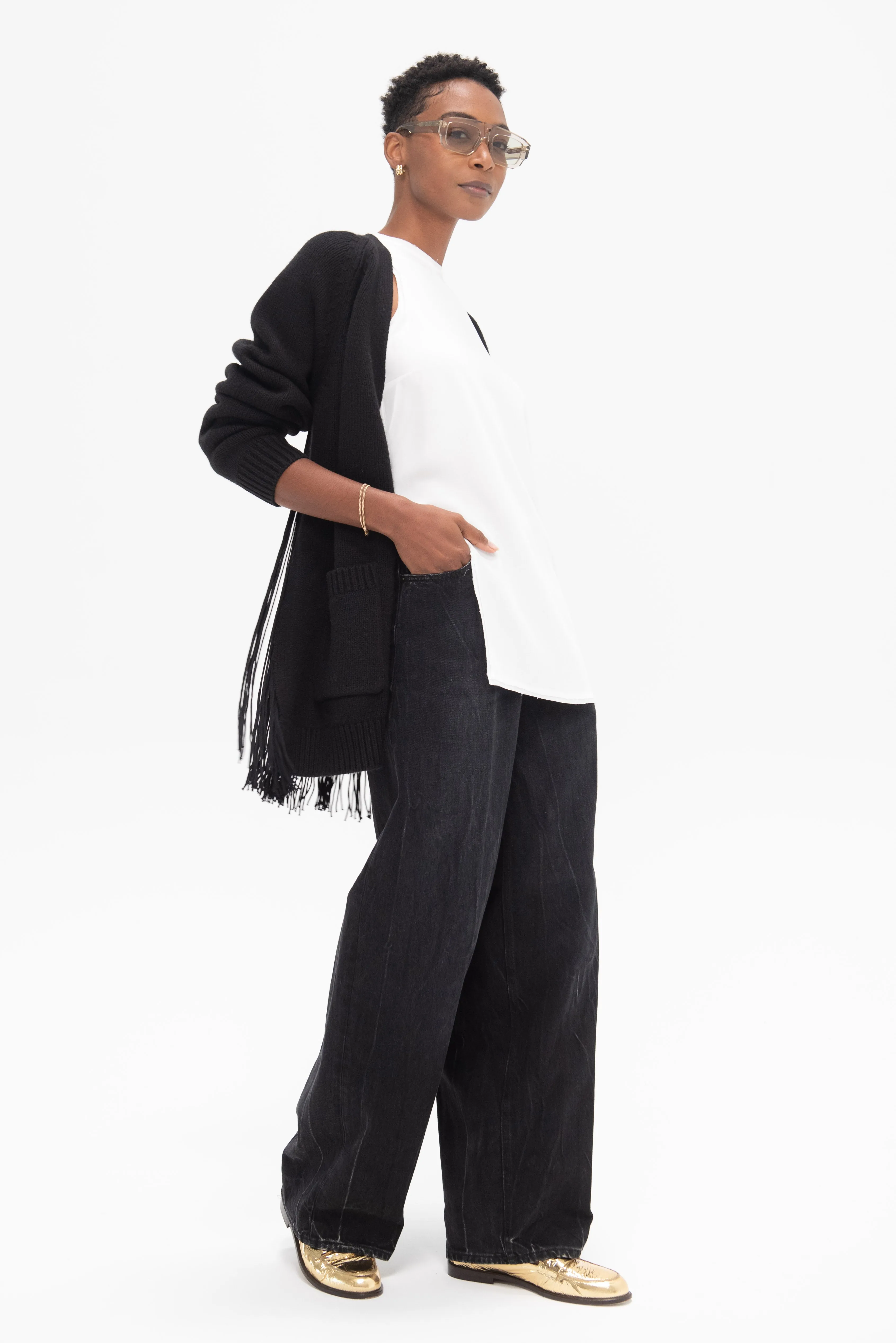 Soft Sweater Fringed Half Cardigan, Black