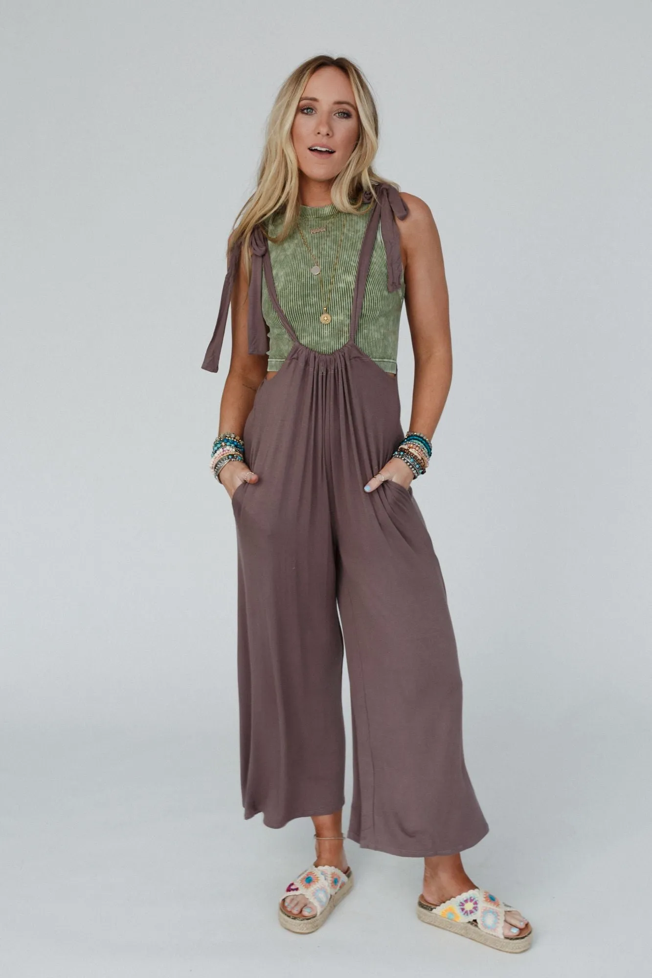 The Nest Forever Relaxed Gathered Jumpsuit - Mocha